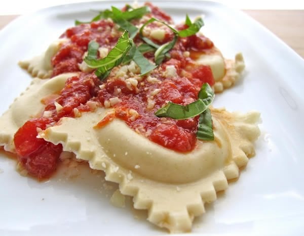 Ev Yapımı Ricotta Ravioli